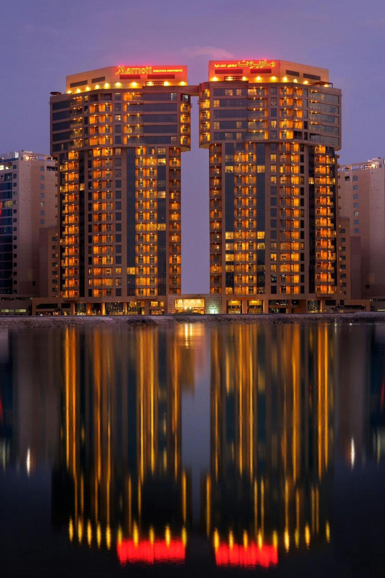 메리어트 이그제큐티브 아파트먼츠 마나마, 바레인 외부 사진 The Address, Dubai Marina